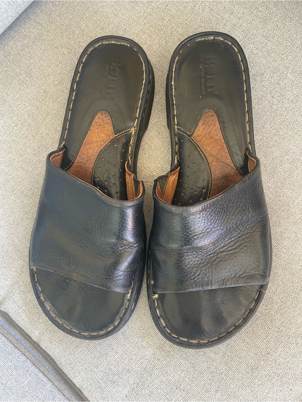 Born Black Leather women’s Slide Sandals with Brown Insole Accents